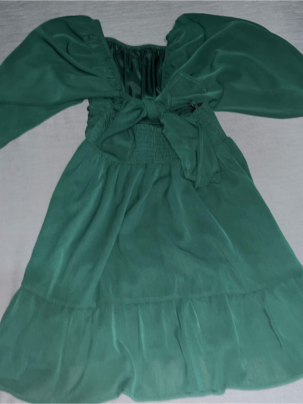 Women’s Emerald Green Puff Sleeve Dress - Picture 8 of 10